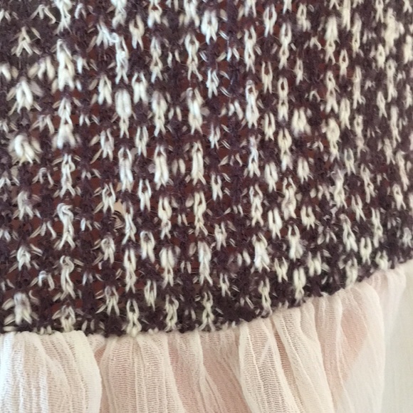 •About A Girl 3/4 Sleeve Blouse• - Picture 4 of 4